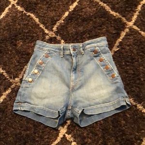 High waisted- sailor jean shorts.